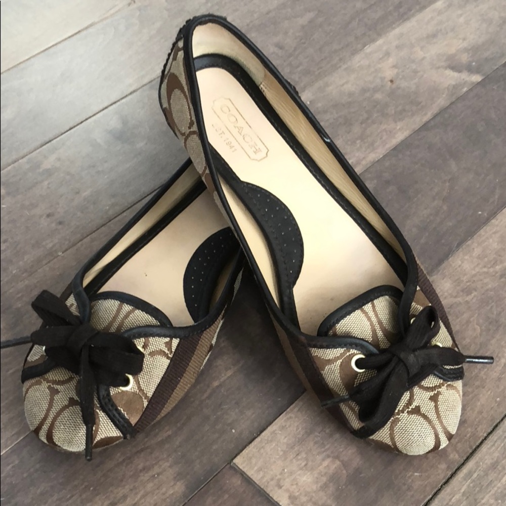 Coach Janelle brown canvas lace up flats